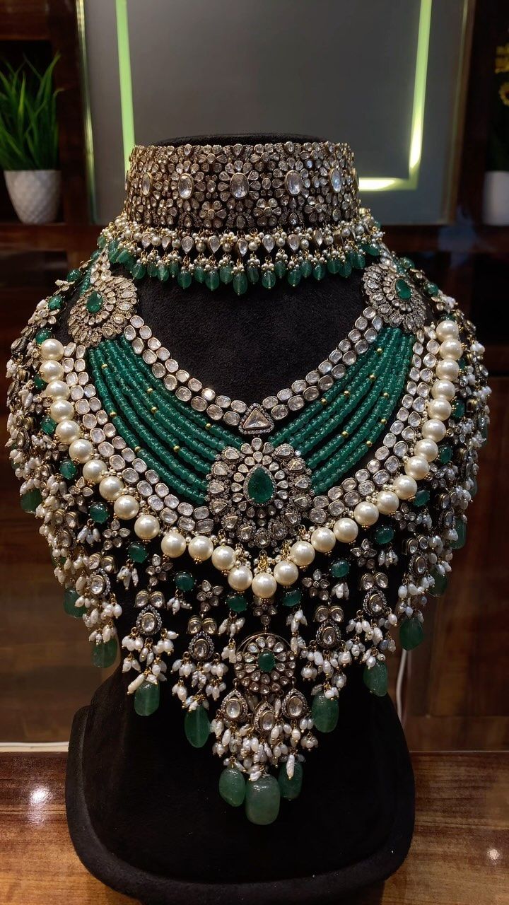 Royal beaded pearl jewellery set for brides