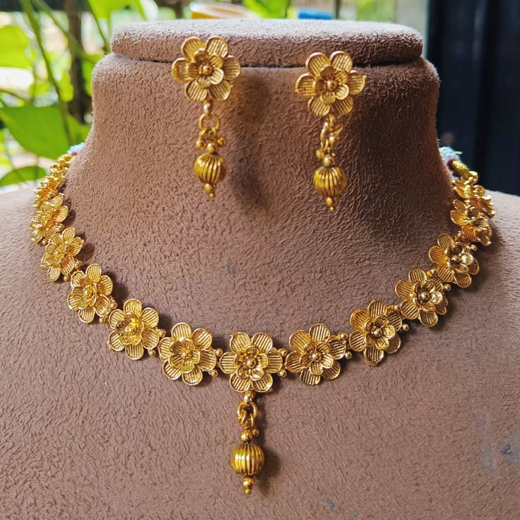 GOLD JEWELLERY
