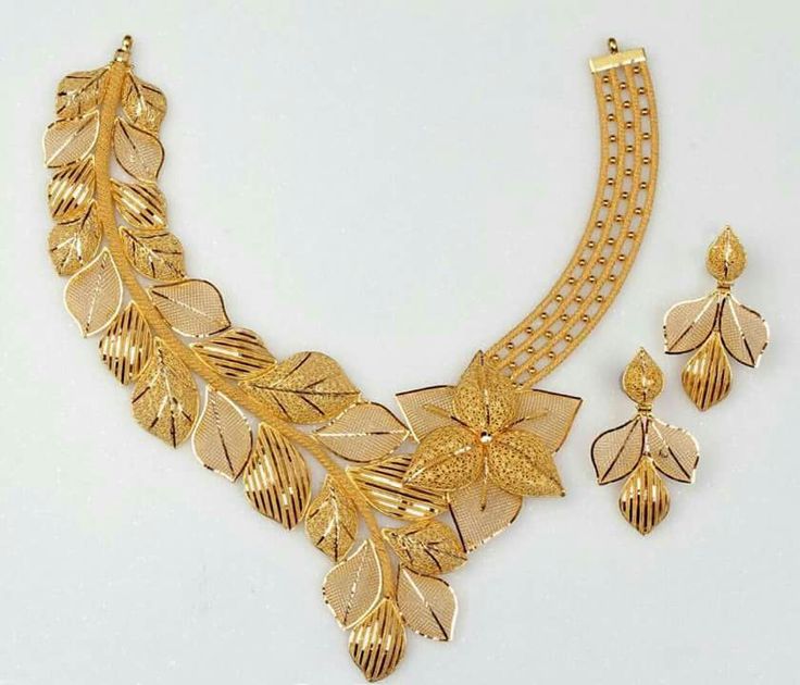choker yellow gold set
